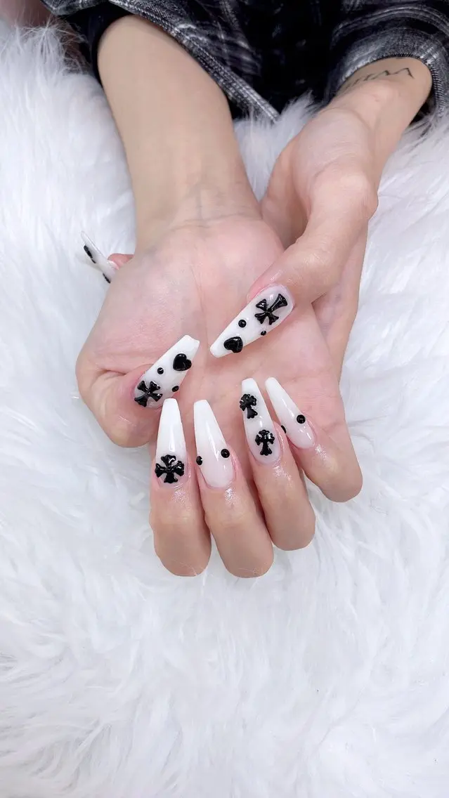 ネイル アニマル柄 チークネイル フラッシュネイル フットネイル フレンチネイル B·U Nail大宮 長さだし専門店のネイルデザイン