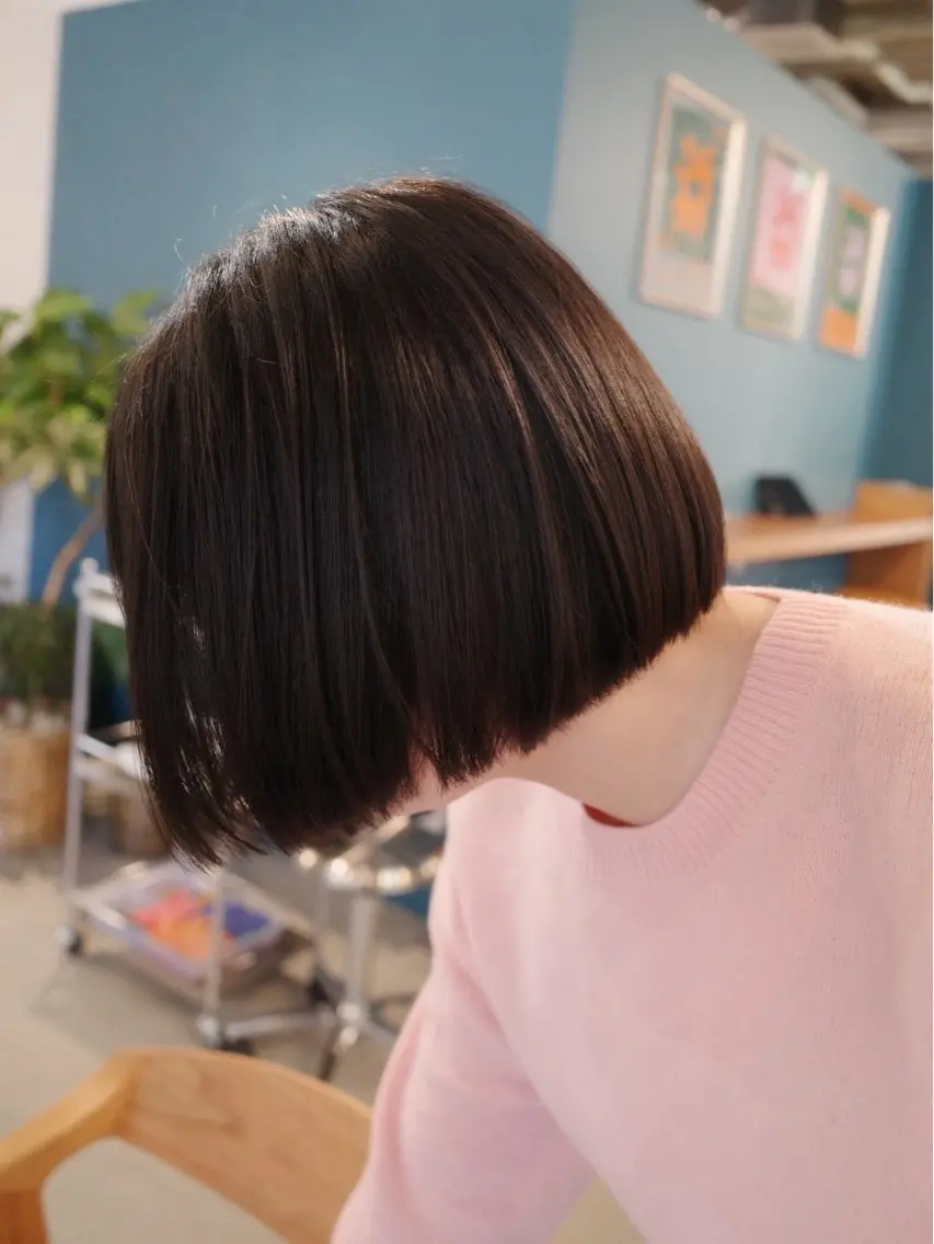 ボブカット+縮毛矯正の写真