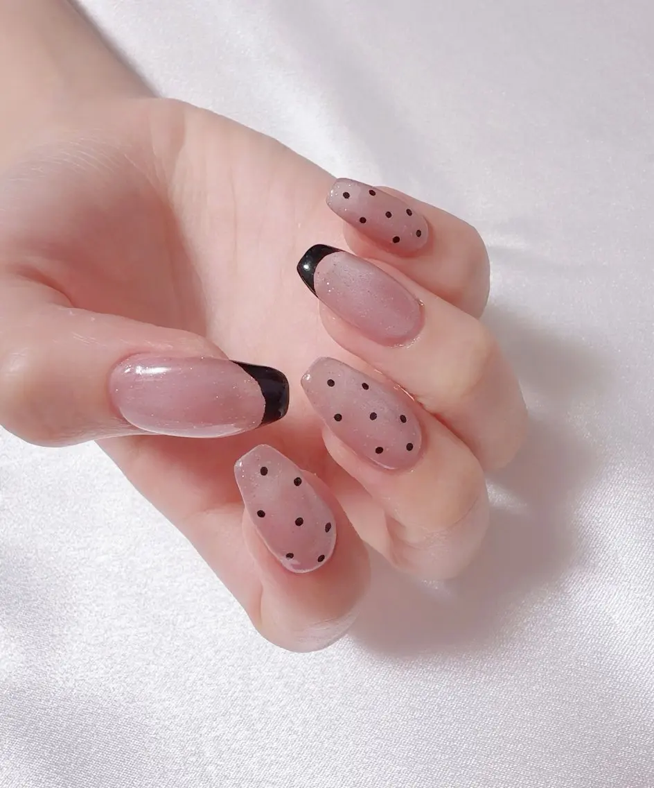 ネイル ドット フレンチネイル マグネットネイル ピンク nail lumièreのネイルデザイン