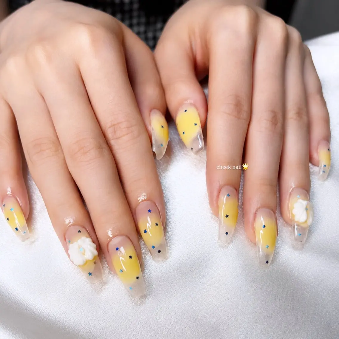 セミロング ハンドネイル soin.nail aiのネイルデザイン