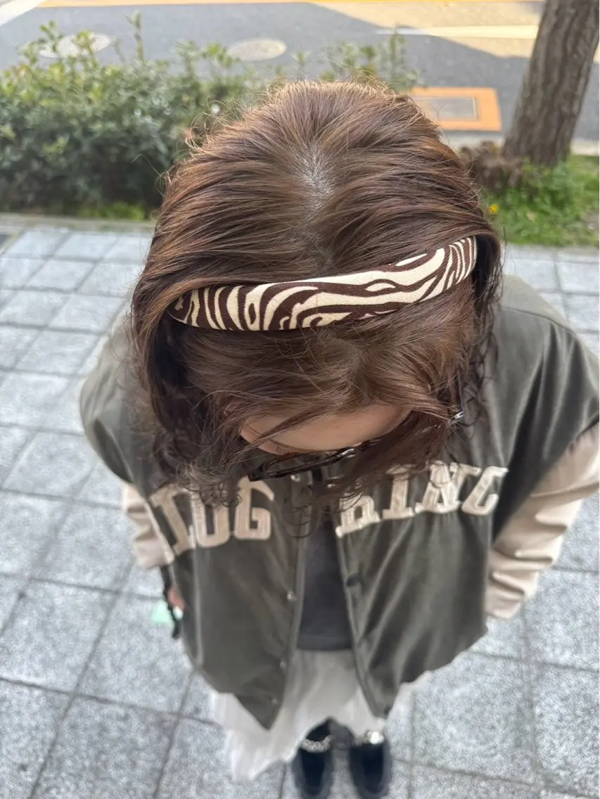 ミディアム カラー ベージュカラー ブリーチ sliver siki/akariのヘアスタイル