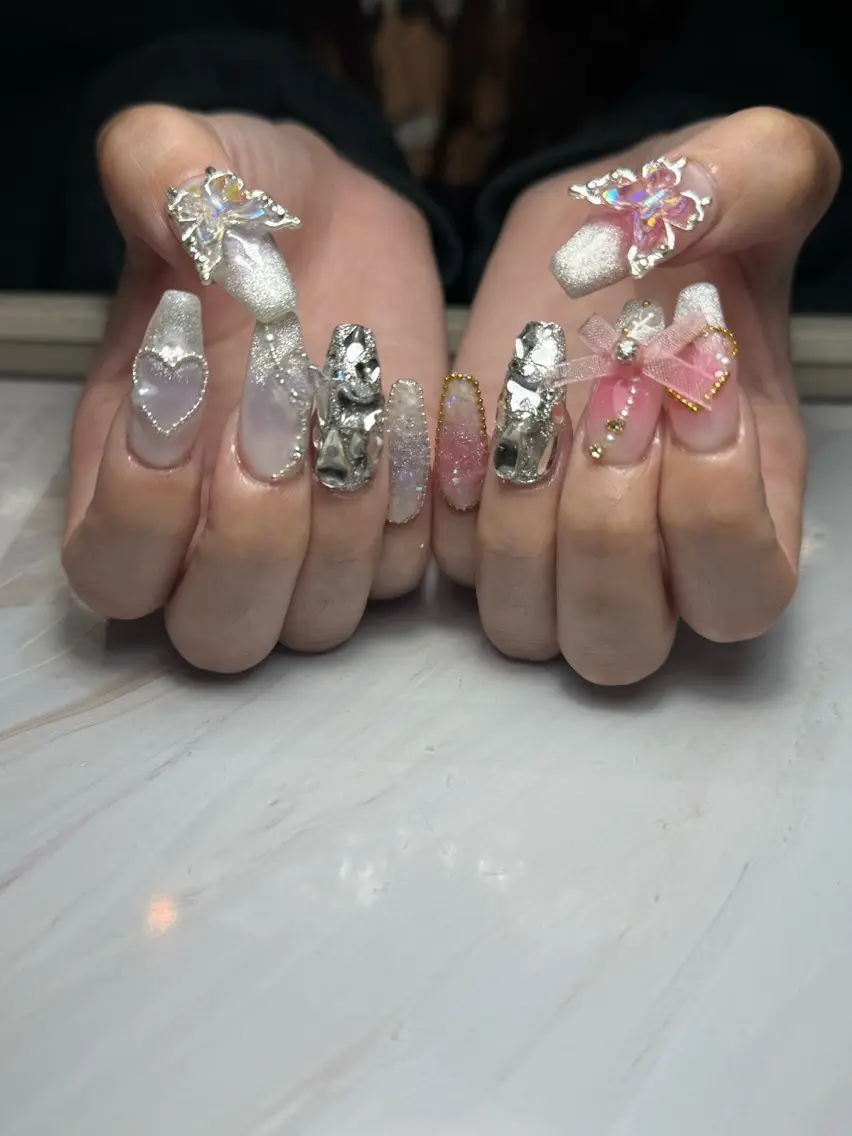 ネイル akina nailsのネイルデザイン