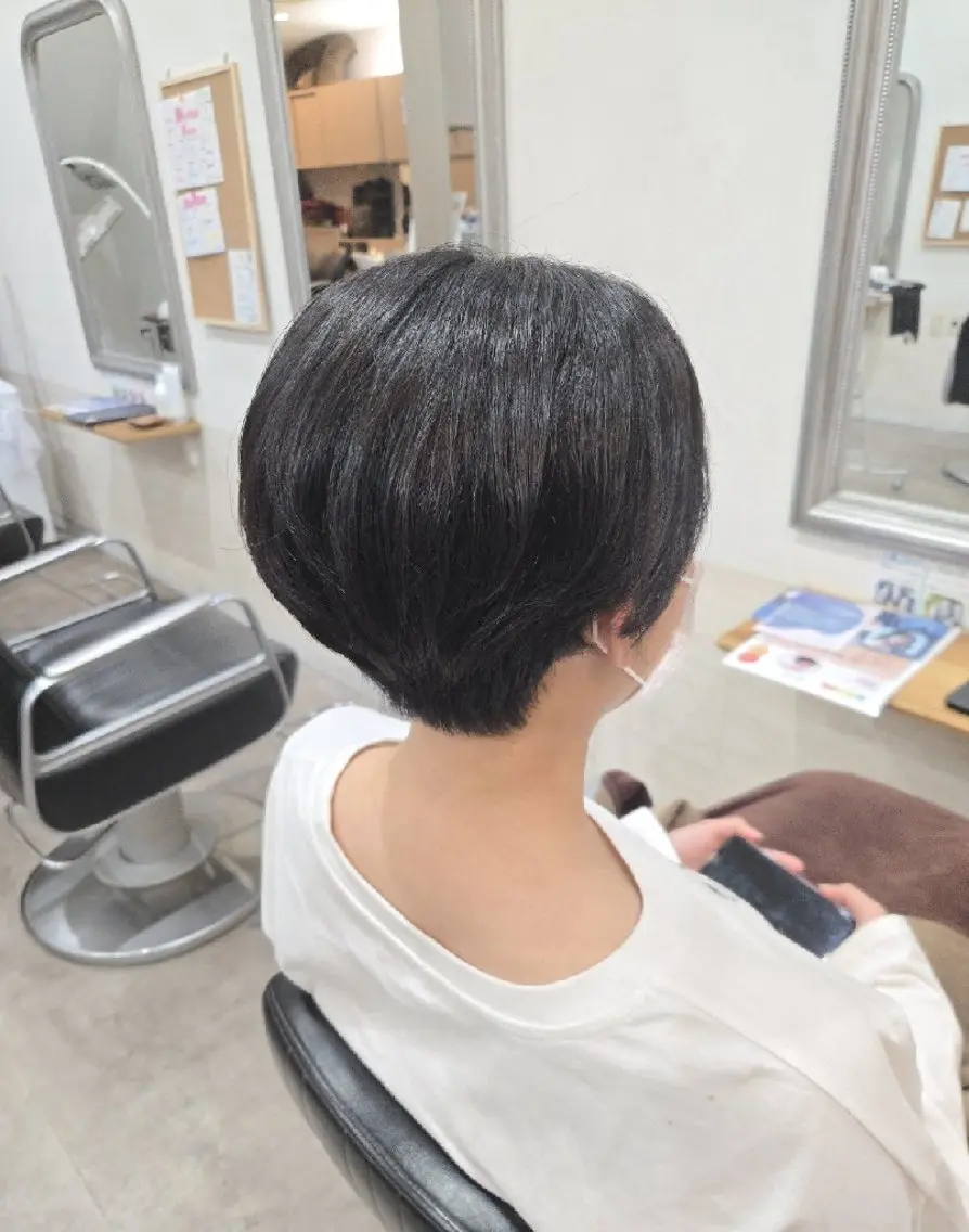 ショート カット トリートメント 暖色🍎透明感カラー 🩵小林かりんのヘアスタイル