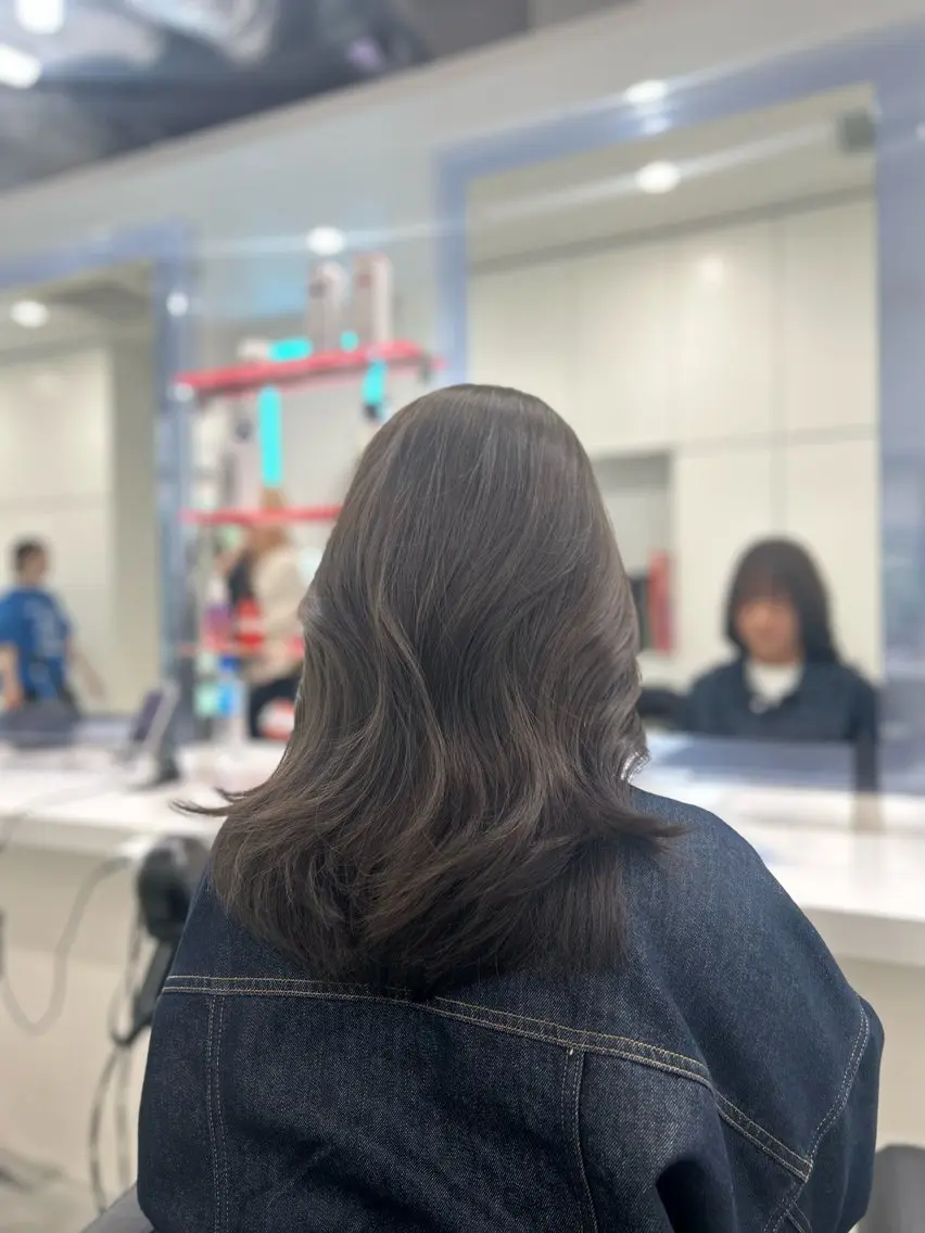 セミロング ヘアカラー トリートメント 🤍ワンホンヘア 🤍Rikuto🤍のヘアスタイル