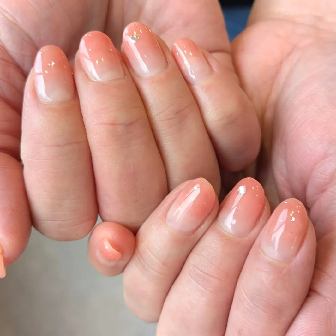 ネイル グラデーション ラメ(グリッター) miel nail mayaのネイルデザイン