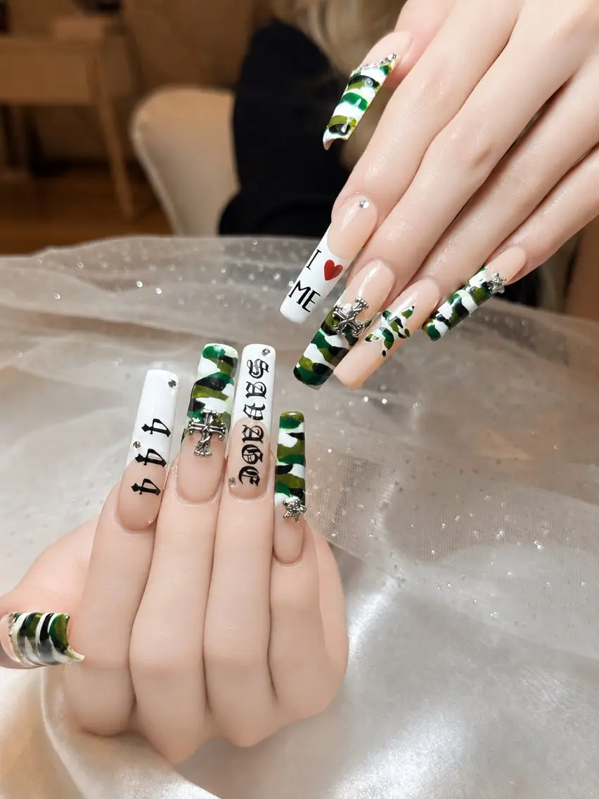 ネイル チークネイル 長さ出し フラッシュネイル ジェルネイル 韓国ネイル ハンドネイル Queen Nail Salonのネイルデザイン