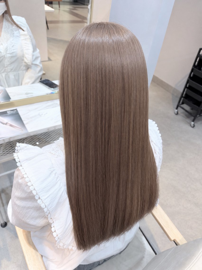 カット＋ブリーチカラー＋トリートメント¥11000の写真