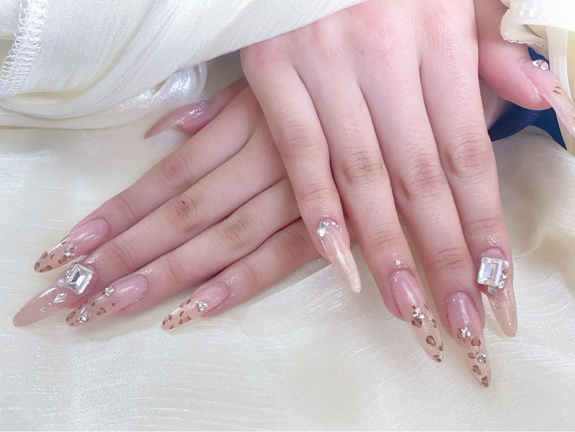 ネイル Bella Nail Salonパラジェルのネイルデザイン