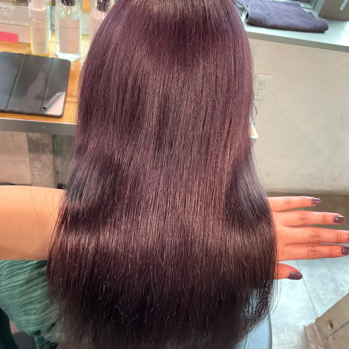 セミロング カラー 表参道♡暗髪♡ 艶カラー♡アユミのヘアスタイル
