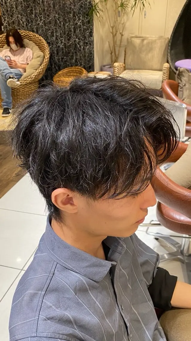 ショート カラー パーマ メンズ 池袋西口メンズパーマ 特化 石見柊羽のヘアスタイル