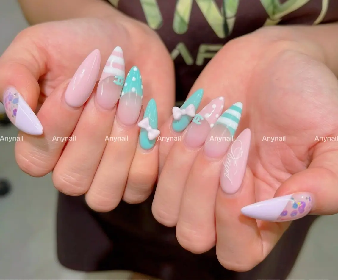 ネイル チークネイル 長さ出し ジェルネイル ラメ(グリッター) ラメグラデーション ハンドネイル Any nail新大久保店のネイルデザイン