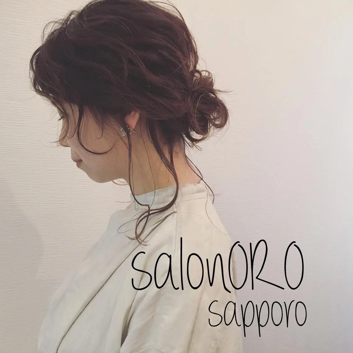 セミロング カラー ブリーチ グラデーションカラー グレージュ ハイライトカラー ブリーチなしカラー カット ヘアカラー トリートメント 池田 真由美のヘアスタイル