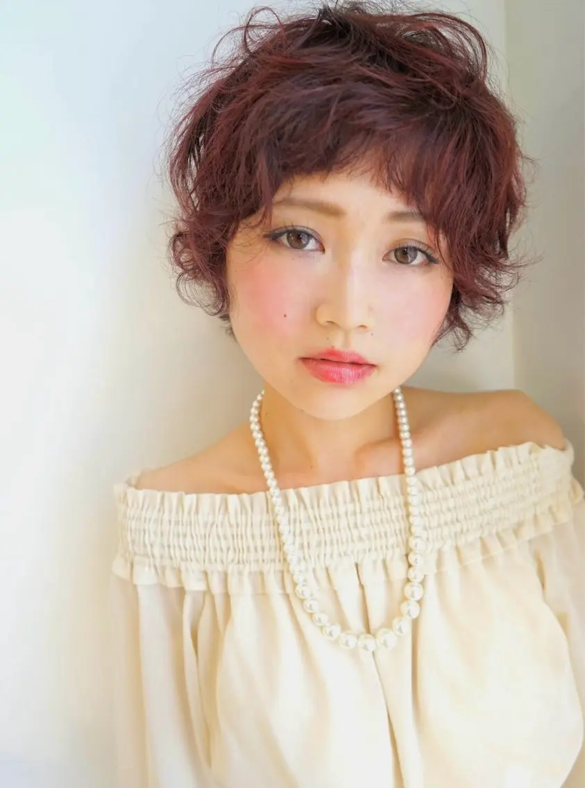 ショート カラー パーマ 小谷 未歩のヘアスタイル