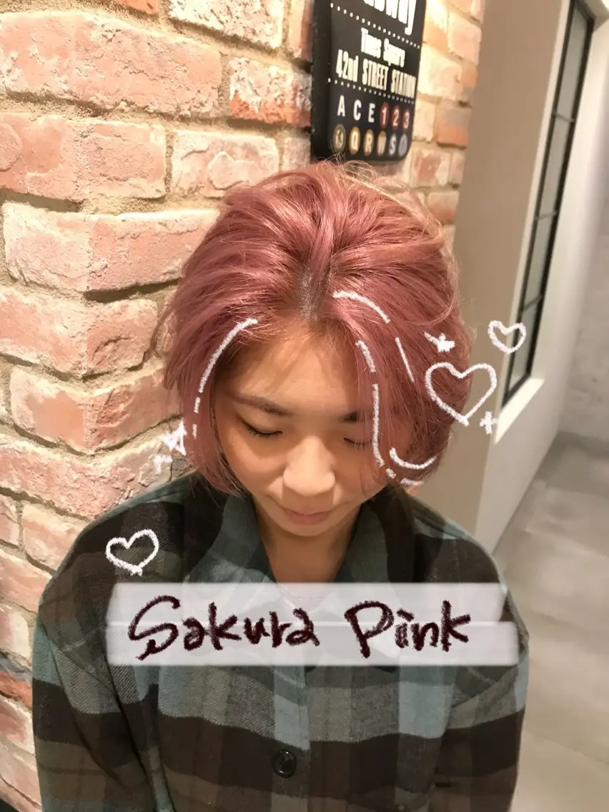 カラー ブリーチ ピンクカラー ヘアカラー 柔らかショート×透明 感カラー🎀emiのヘアスタイル