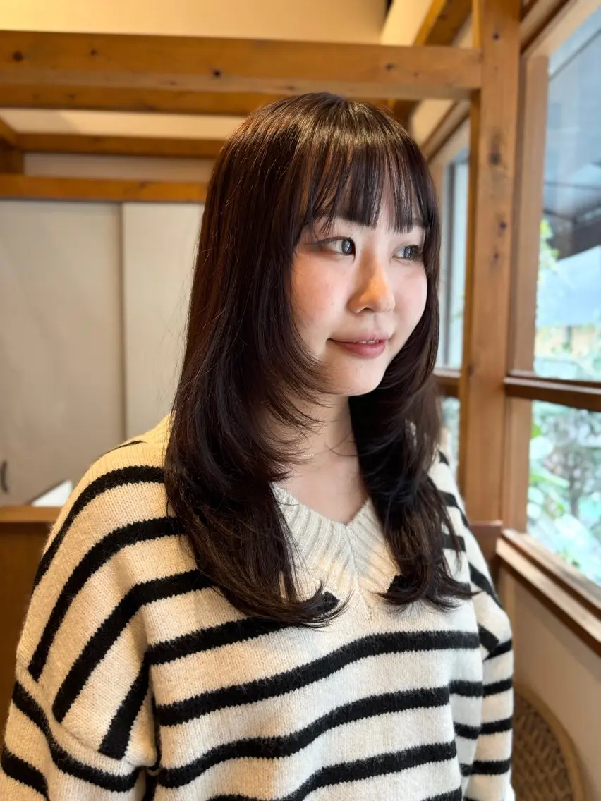セミロング カラー カット ヘアカラー トリートメント ENIF ヤマグチアツコのヘアスタイル