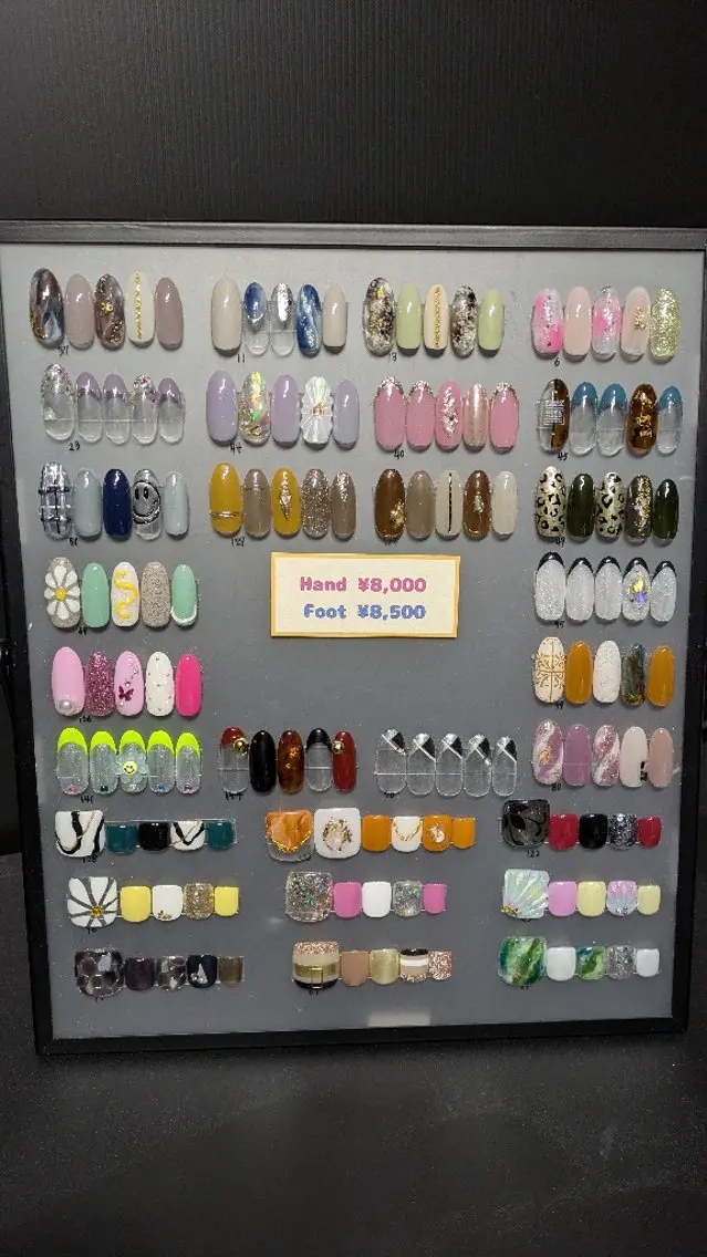 Hand リッチデザイン ¥8,000の写真