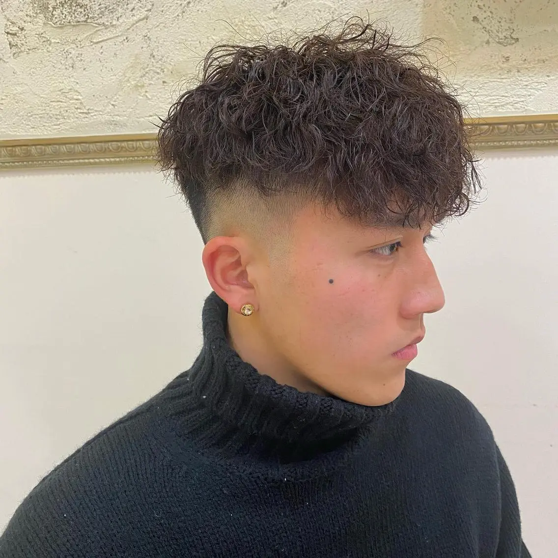 パーマ メンズ フェードカット メンズパーマ メンズツイストパーマ ツイストスパイラルパーマ 刈り上げ 年間2000名担当◎ パーマ職人/仲原佑樹のヘアスタイル