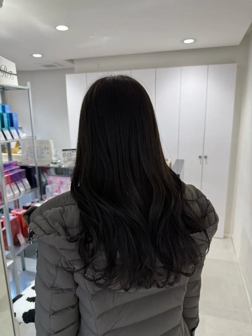 ロング カット ヘアカラー トリートメント ヘアセット やま/トレンドカラー /カットのヘアスタイル