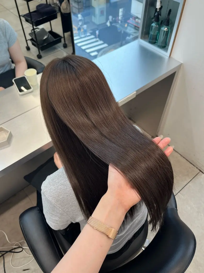 ロング Maya /カラーモデルのヘアスタイル