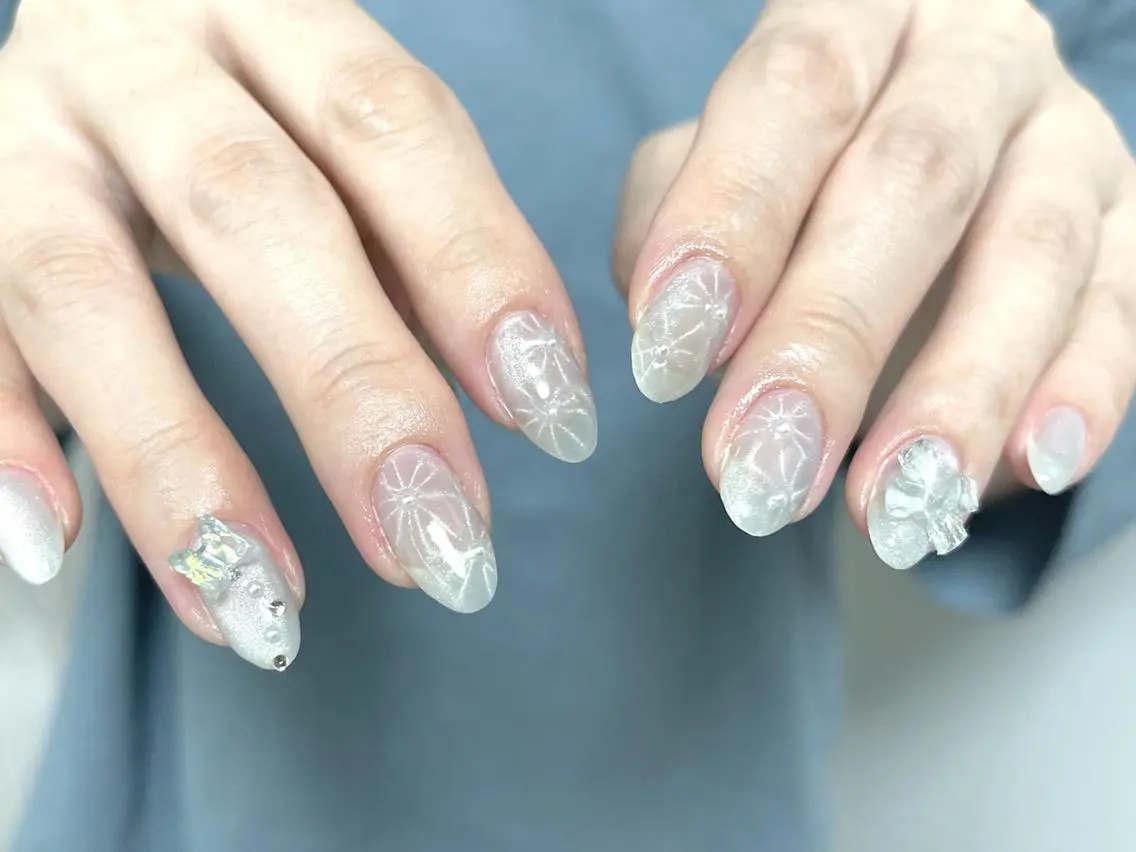 ネイル Rainrain💧 パーツ豊富、やり放題のネイルデザイン