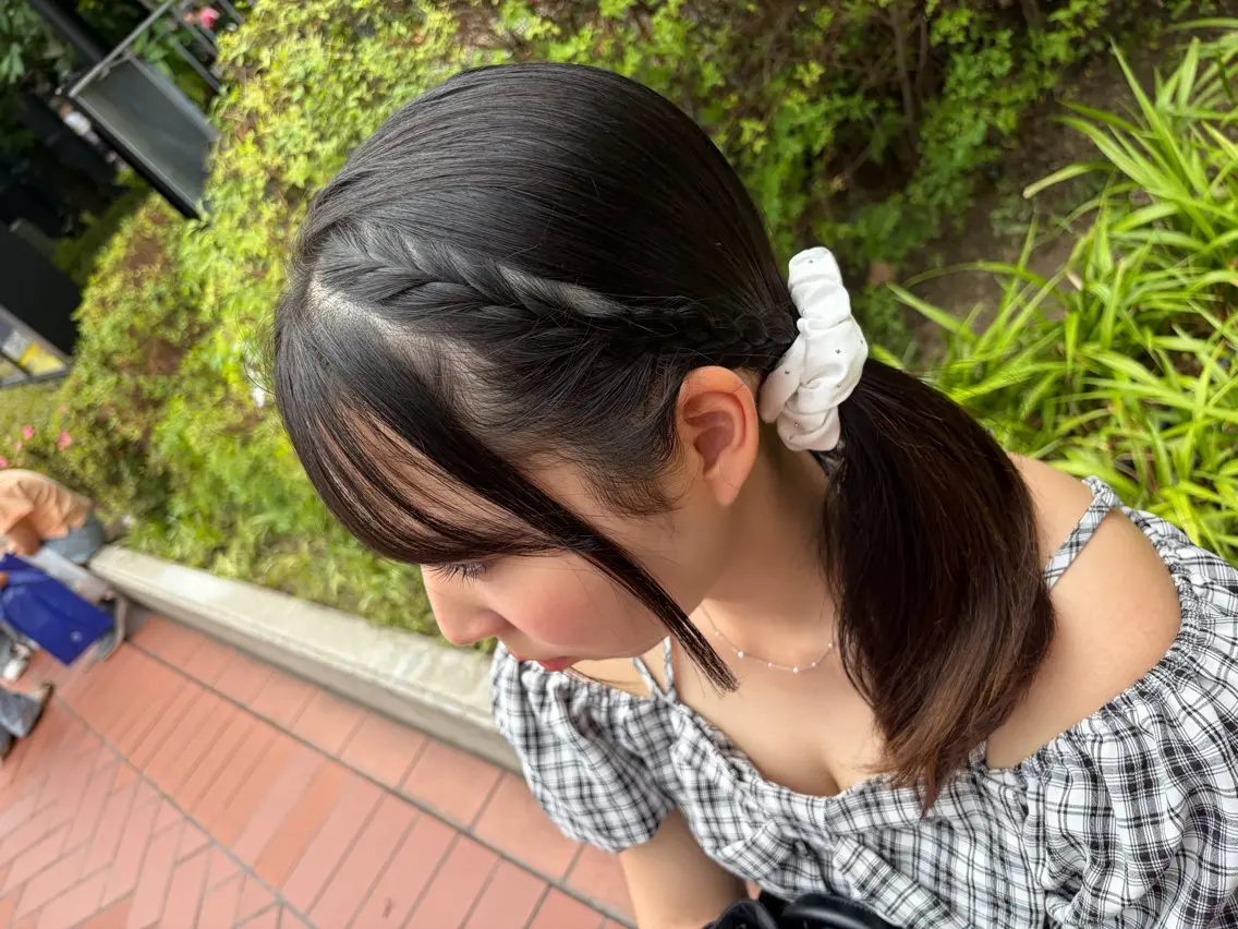 セミロング ヘアアレンジ 中下 優光のヘアスタイル