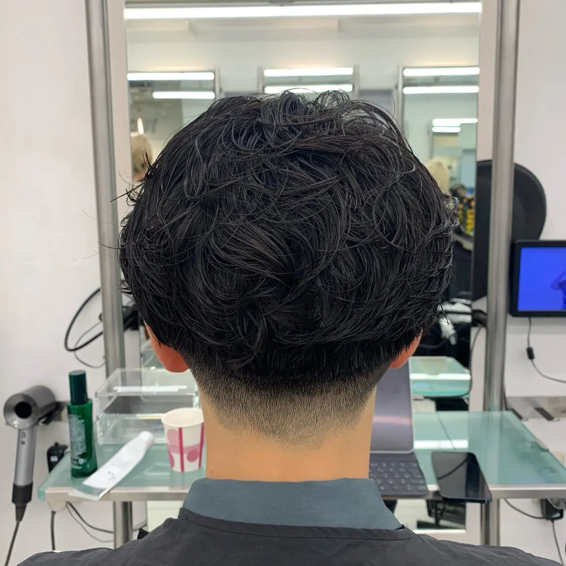 パーマ メンズ メンズ特化フェード パーマ小林裕史のヘアスタイル