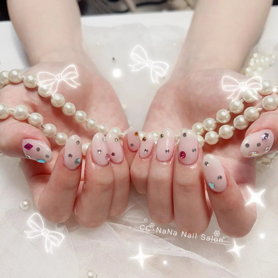 ネイル チークネイル フラッシュネイル ジェルネイル ハート キラキラネイル ハンドネイル 💎CC・NaNa 韓国風ネイル🌙Cのネイルデザイン