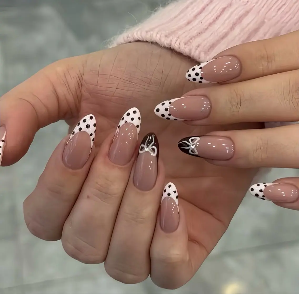 ネイル フットネイル フレンチネイル グラデーション 氷ネイル・うるうるネイル 韓国ネイル ハンドネイル Mixx Nail_ Studioのネイルデザイン