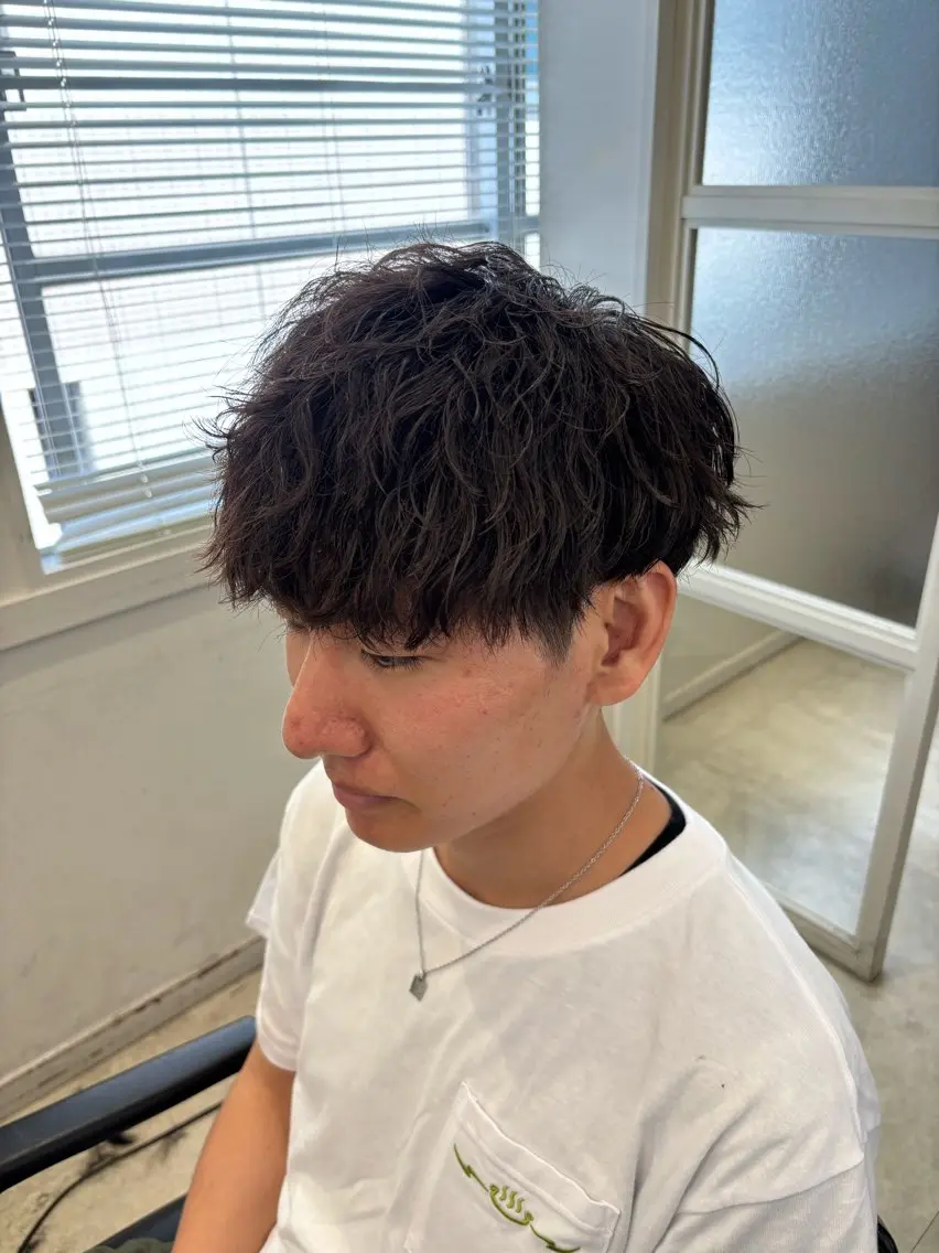 パーマ メンズ 【ただの天才 🎨】のヘアスタイル