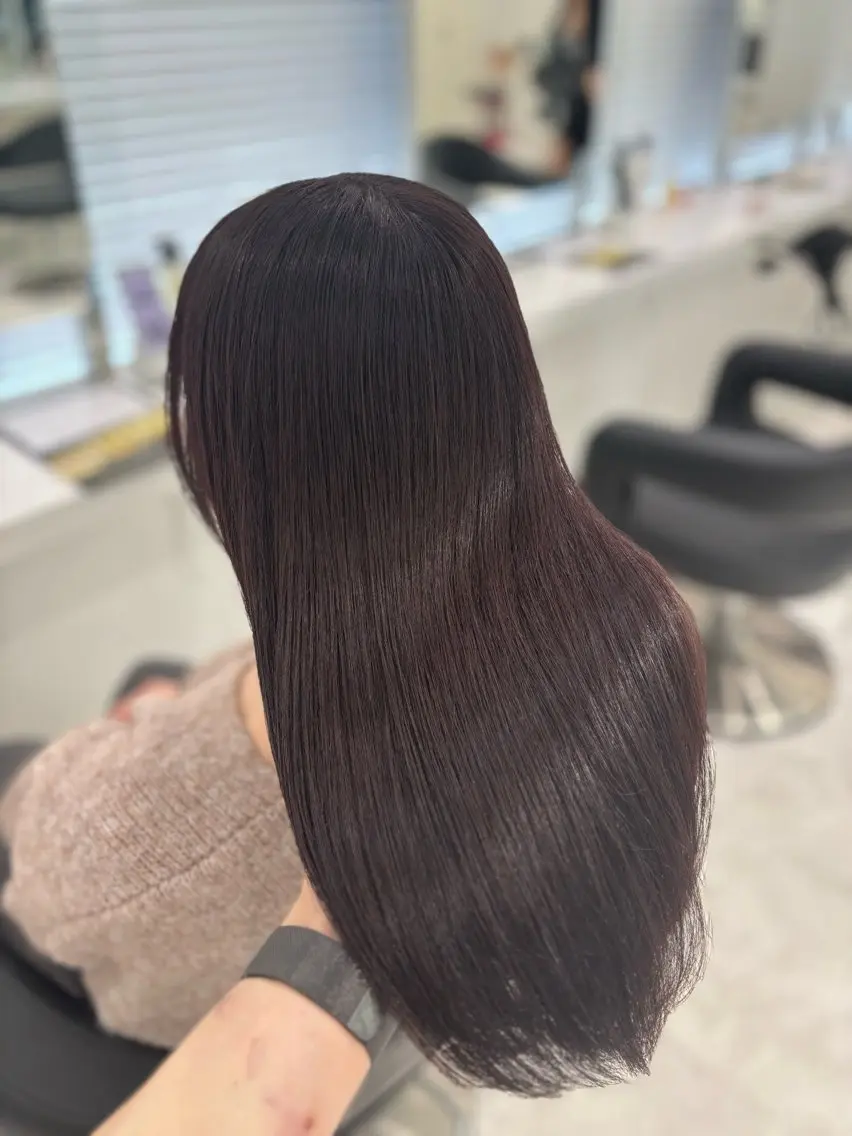 ロング カラー ヘアカラー トリートメント ヘッドスパ ヘアセット 流行りの透明感カラー ×縮毛矯正🤍ユウのヘアスタイル