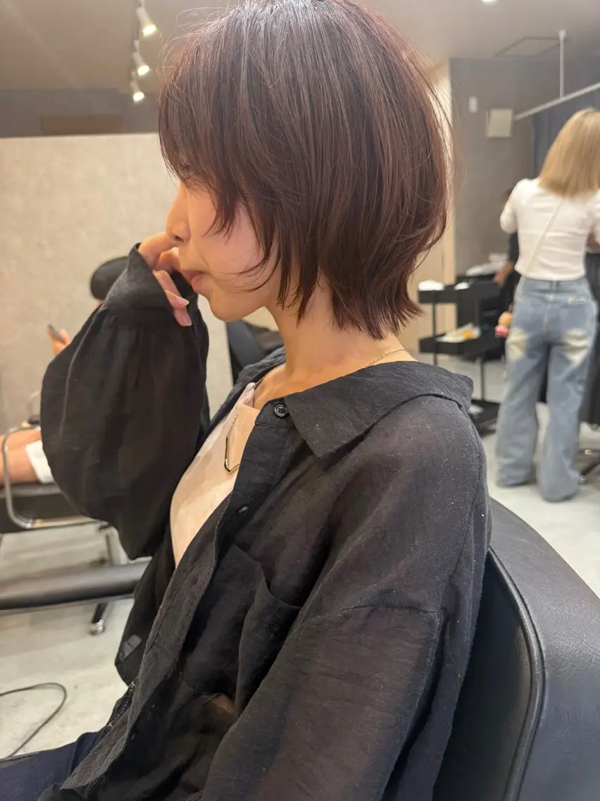 ミディアム ボブレイヤー ボブ 髪質改善 レイヤーカット 縮毛矯正 ヘアカラー トリートメント ヘッドスパ suii..hair designのヘアスタイル