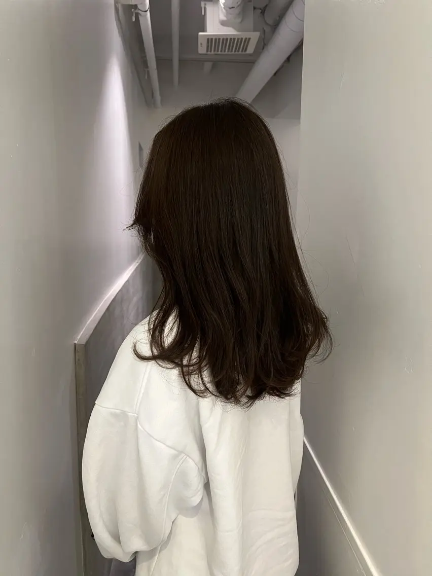 セミロング ヘアカラー 鈴木 三保のヘアスタイル