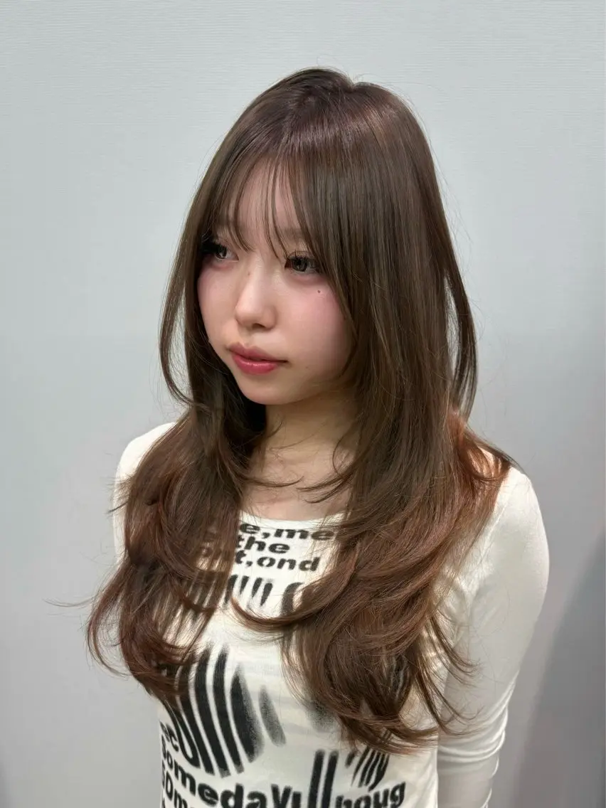 ロング ハッシュカット ハイレイヤー レイヤーカット ヘアカラー トリートメント Yuta✂︎ 韓国レイヤー🪽のヘアスタイル
