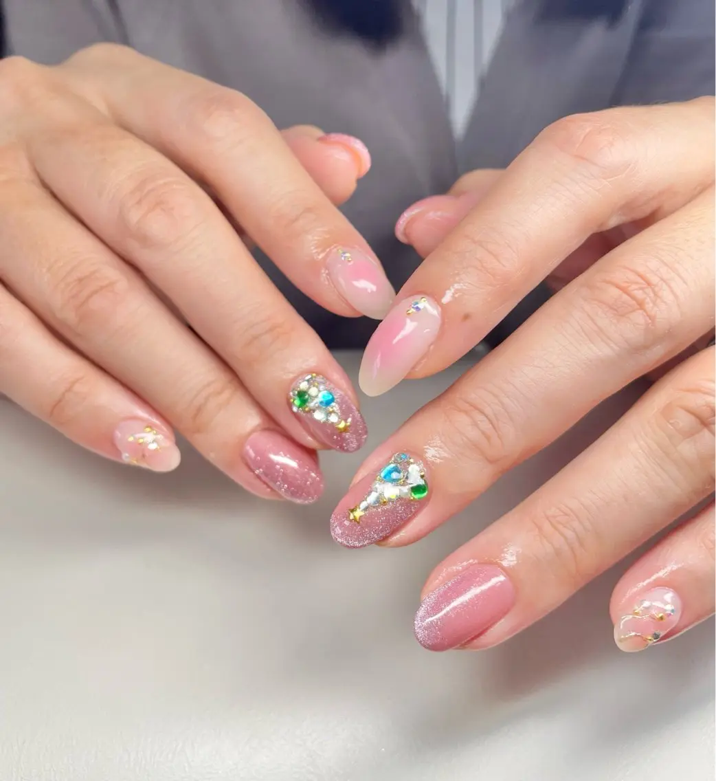 ネイル 持ち込み ハンドネイル Rena-ju キャサディのネイルデザイン