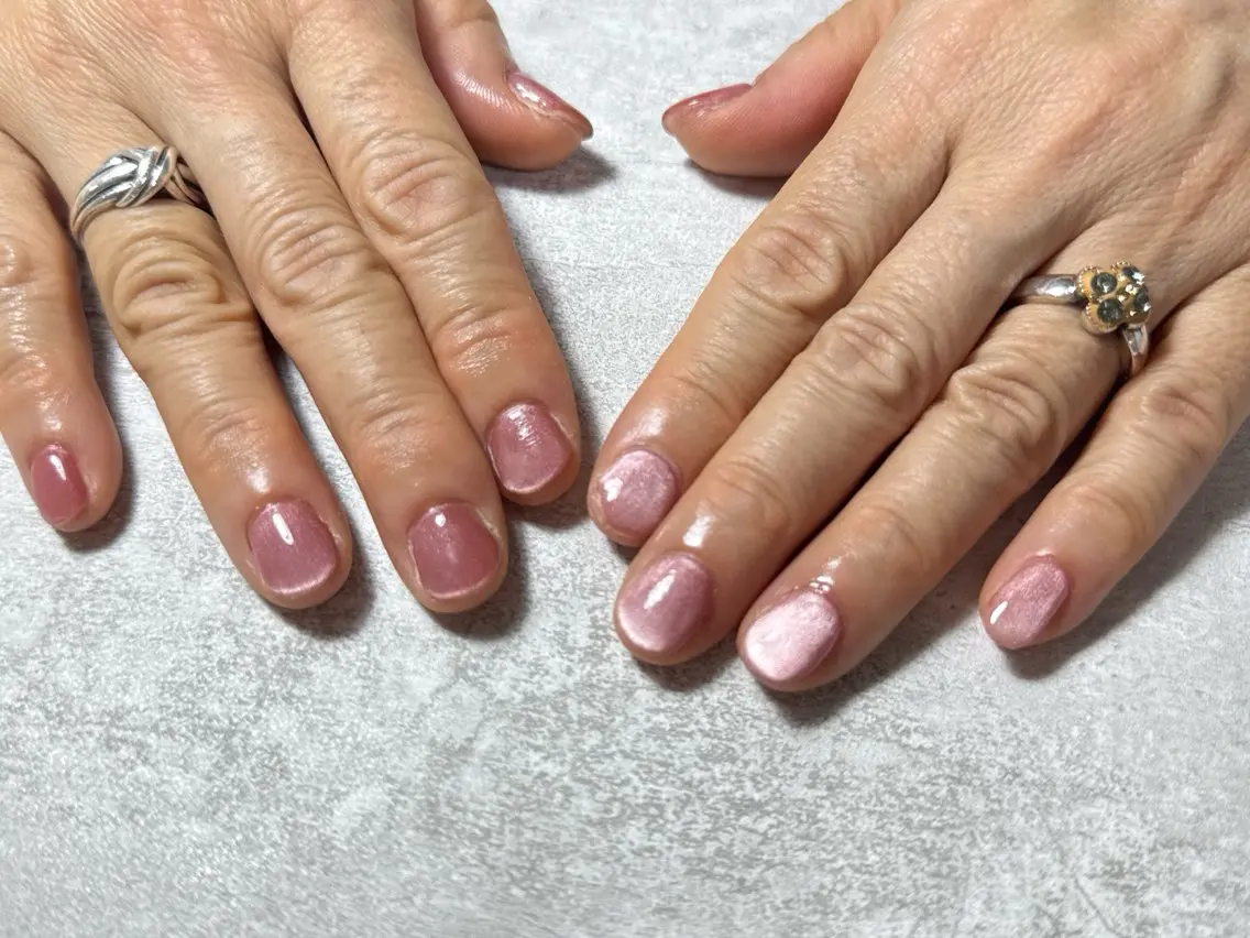 ネイル フットネイル ジェルネイル マグネットネイル パラジェル 春ネイル ハンドネイル mogunail &blowのネイルデザイン