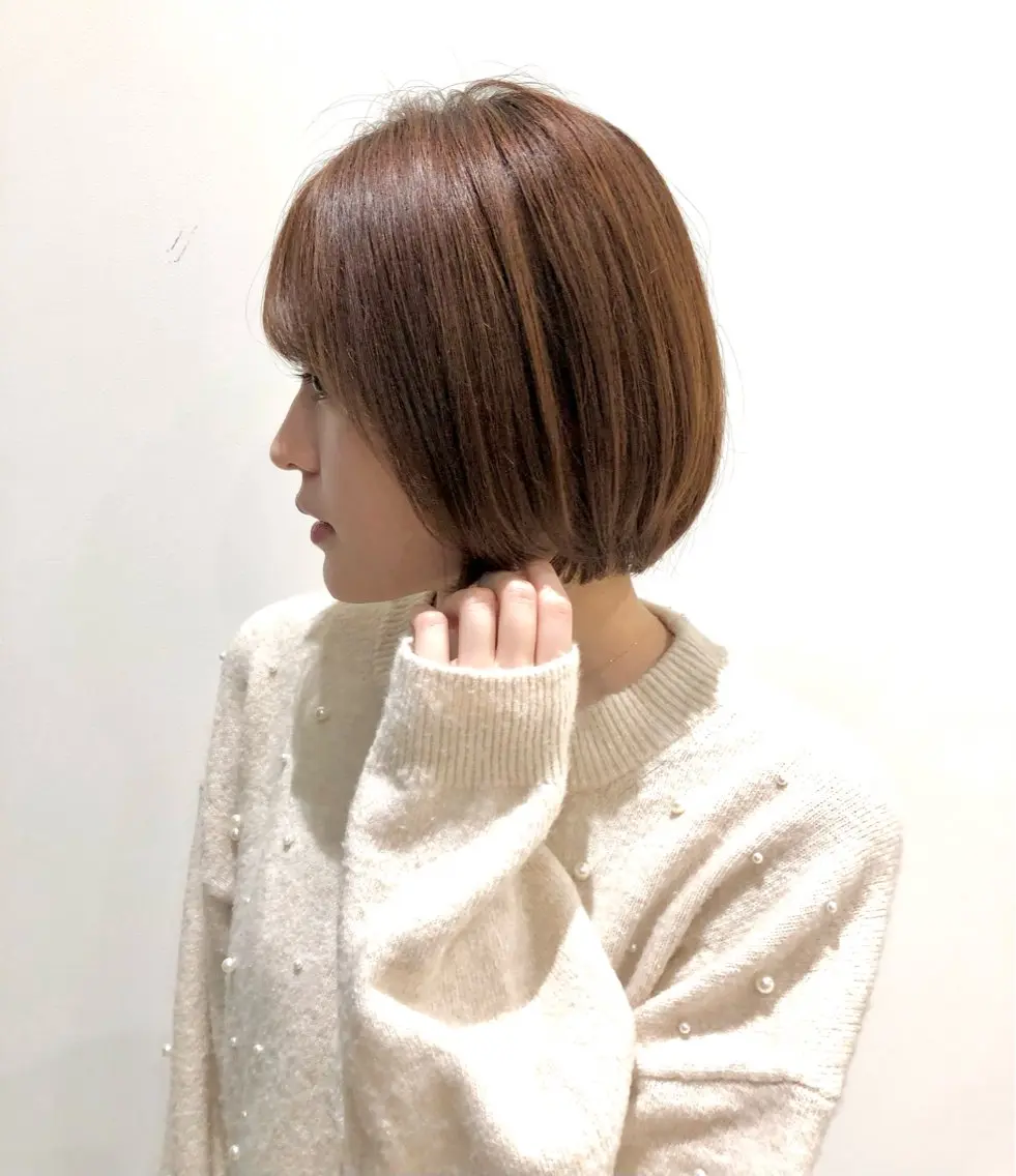 ショート ショートボブ 丸みショート ボブ ショートヘア SITY.レイヤー ボブ/透明感カラーのヘアスタイル