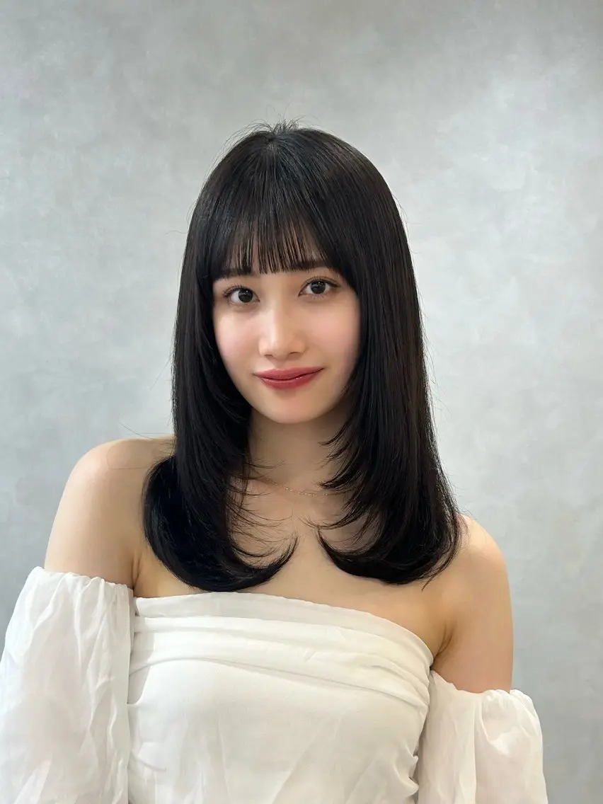ミディアム カラー グレージュ レイヤーカット ❤️ショートカット ・顔周りカット❤️のヘアスタイル