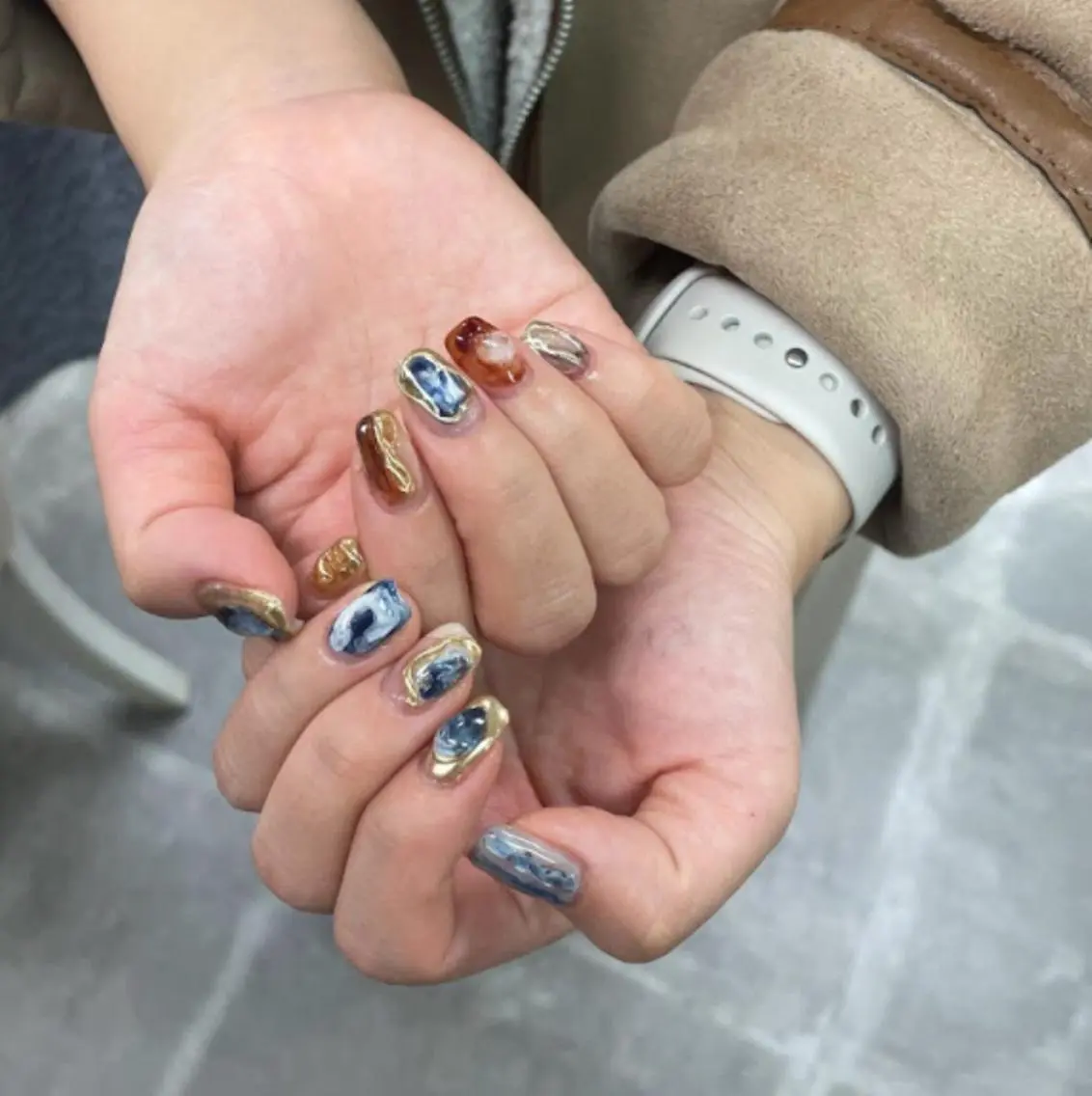 ネイル アートネイル ジェルネイル マグネットネイル ミラーネイル ニュアンスネイル nailstudio eviz新宿店のネイルデザイン