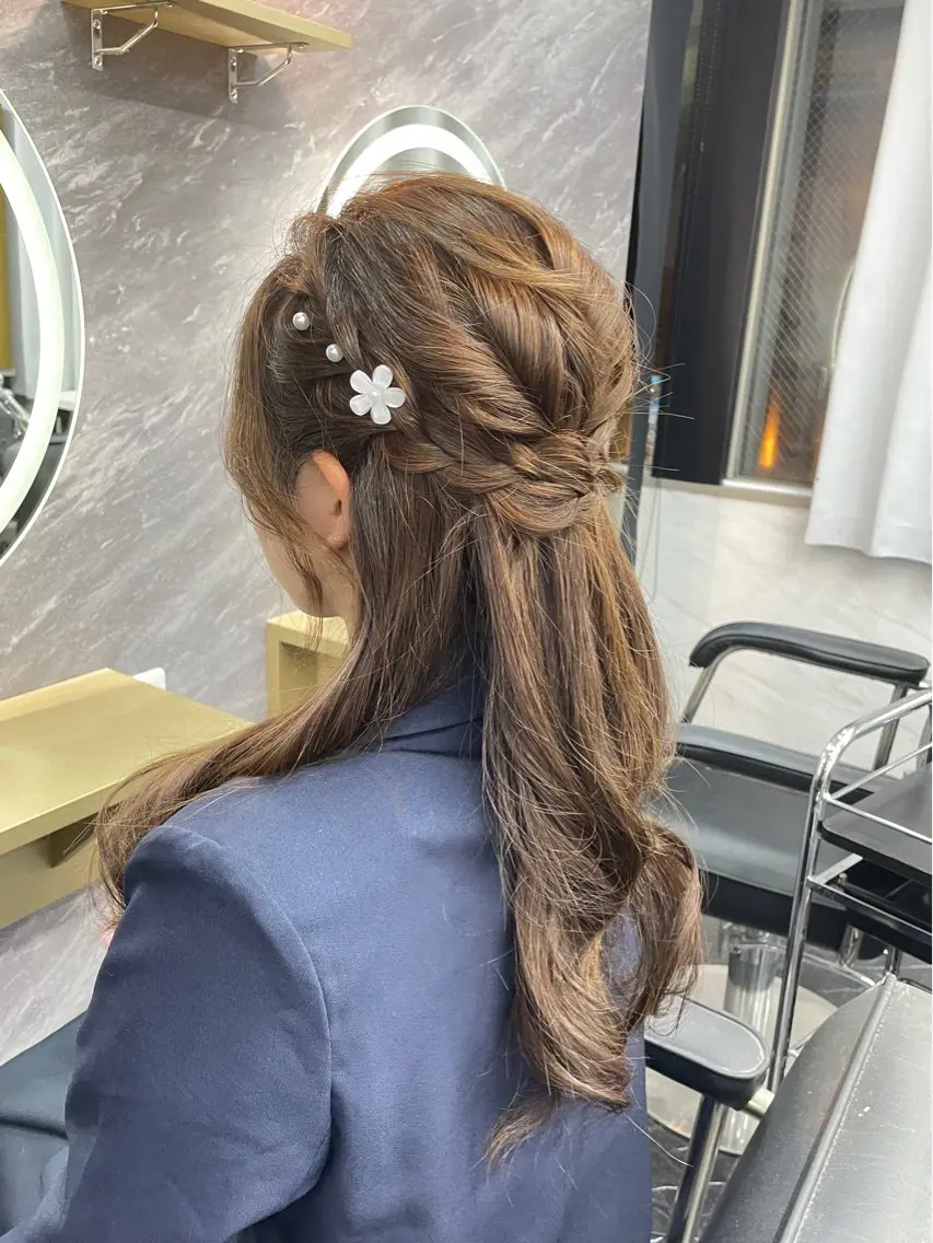 ロング ヘアアレンジ ヘアセット エクステ🩵ブリーチ 韓国ヘア🩵KAEのヘアスタイル