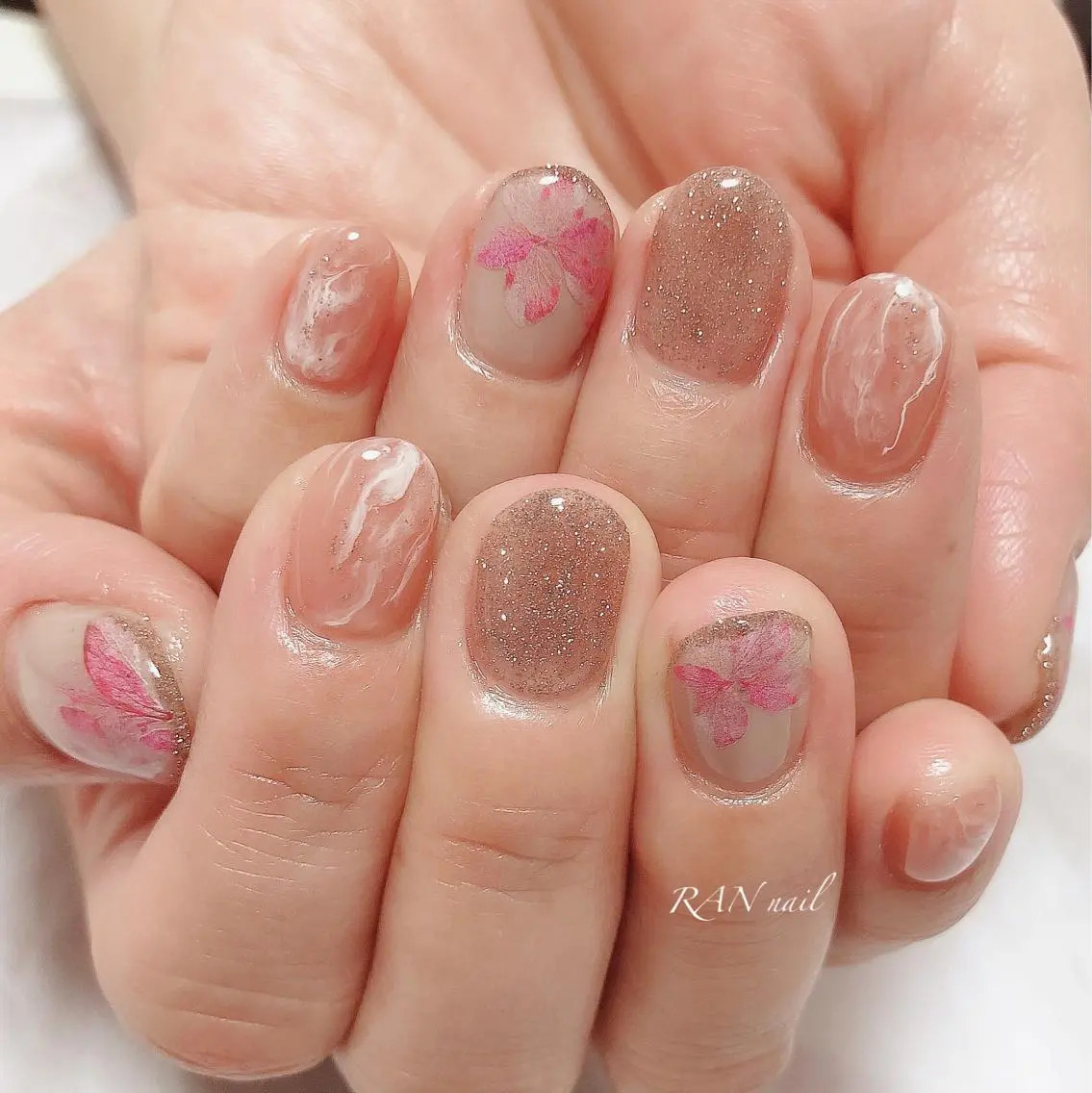 ネイル アートネイル 桜ネイル ジェルネイル ニュアンスネイル オフィスネイル RAN nailのネイルデザイン