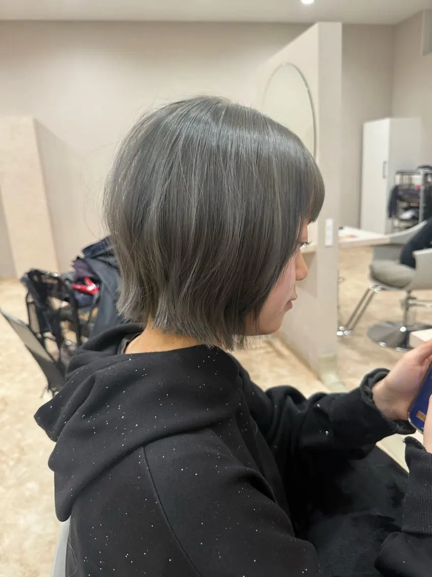 ショート カラー カット ヘアカラー トリートメント 水野 亨祐のヘアスタイル