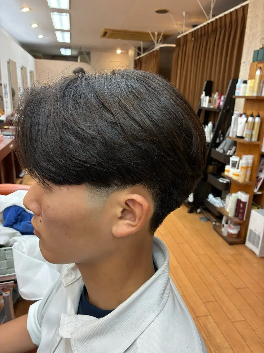 ショート メンズ ルキ🌈ブリーチカラ ー&メンズパーマ🦄のヘアスタイル
