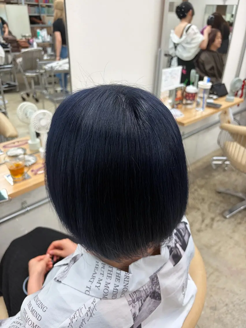 ショート ヘアカラー カラーリスト KOTOMIのヘアスタイル