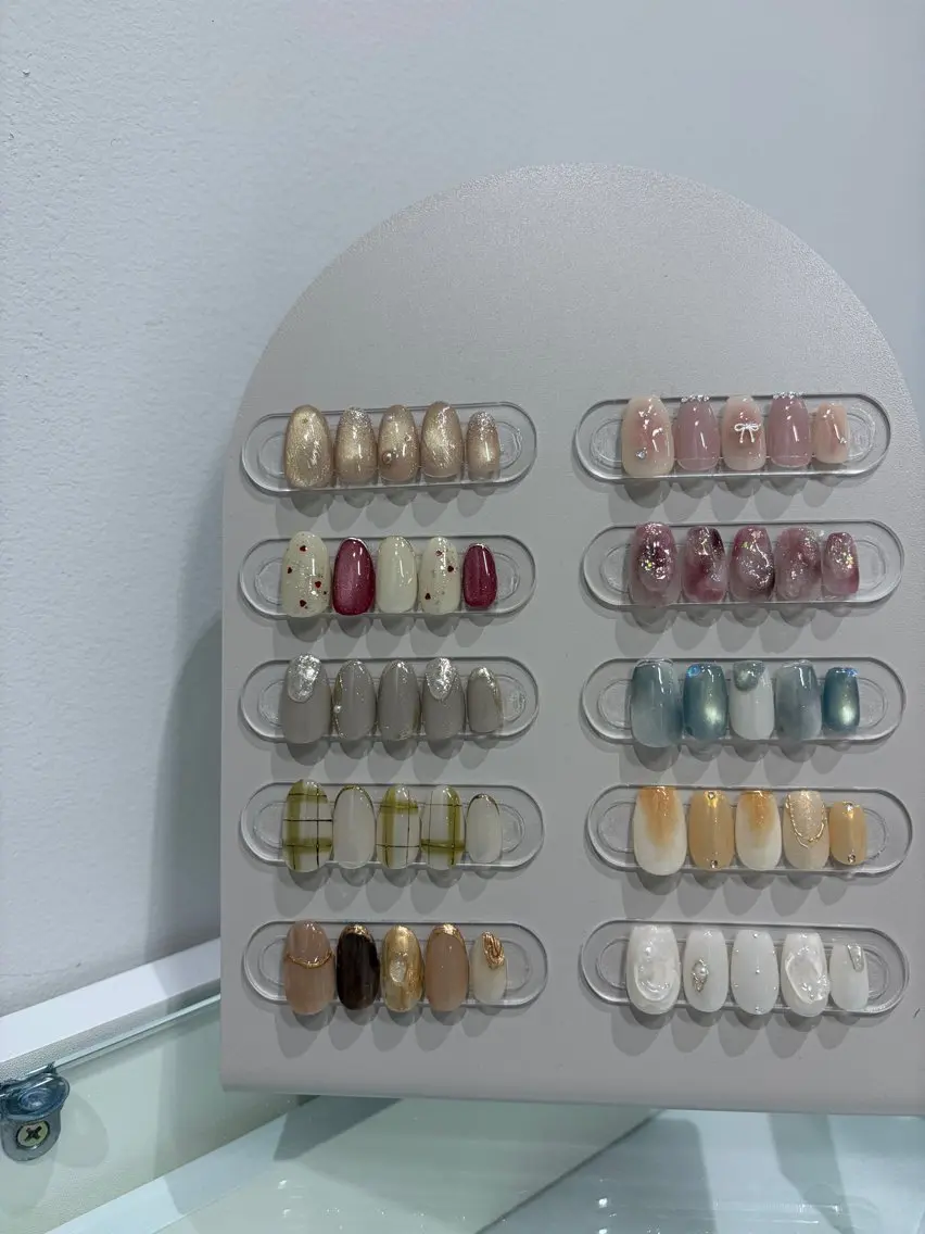 ネイル ハンドネイル 新宿ニュアンスネイル makotoのネイルデザイン