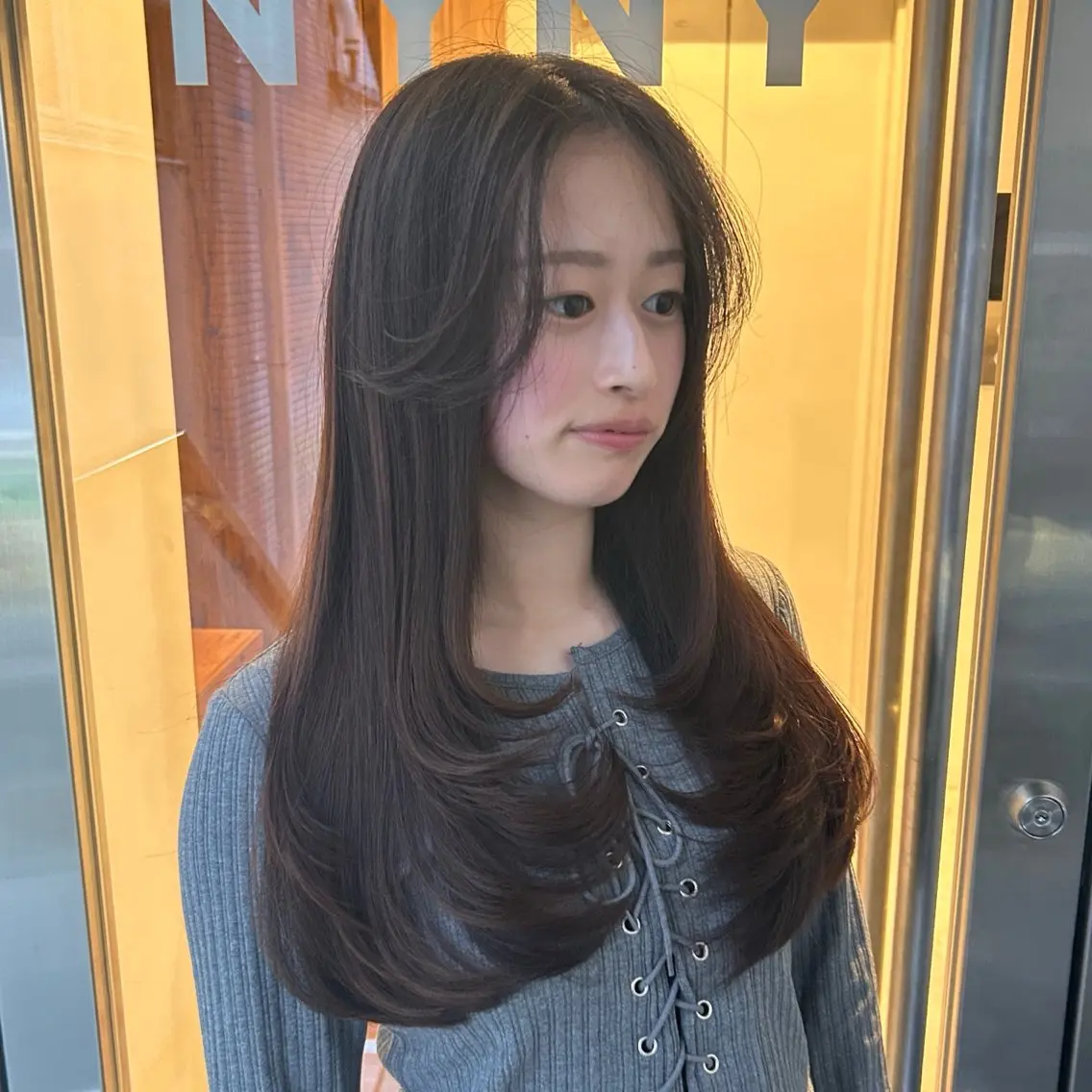 ロング カット レイヤー🎀透明感 カラー|ワンホンのヘアスタイル