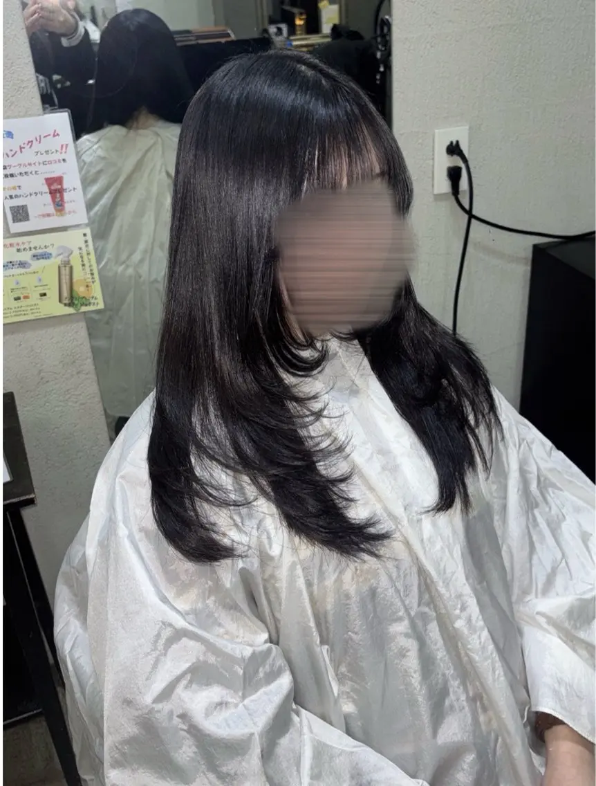 セミロング レイヤーカット カット 小池 かなこのヘアスタイル