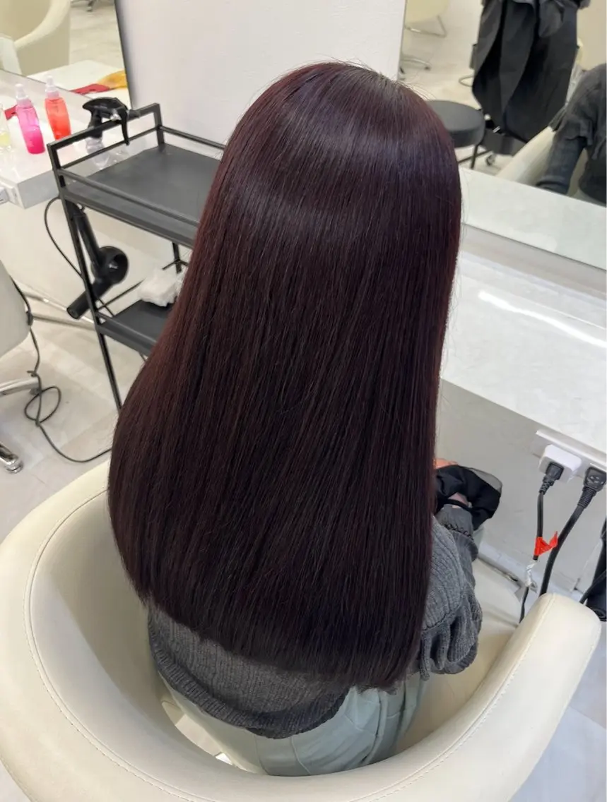 ロング カラー 透明感カラー パープルカラー トリートメント momo /レイヤー/暖色のヘアスタイル