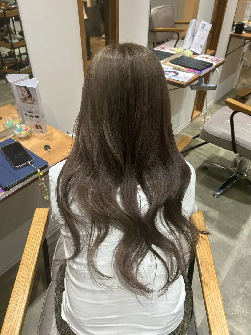 カラー ブリーチ 杉田 理胡のヘアスタイル