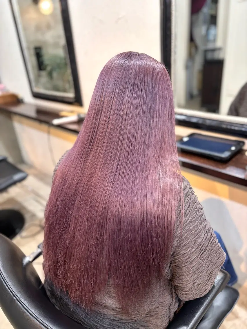 ロング カラー ブリーチ ラベンダーカラー ヘアカラー トリートメント 艶髪‎カラー🤍 RIKAのヘアスタイル