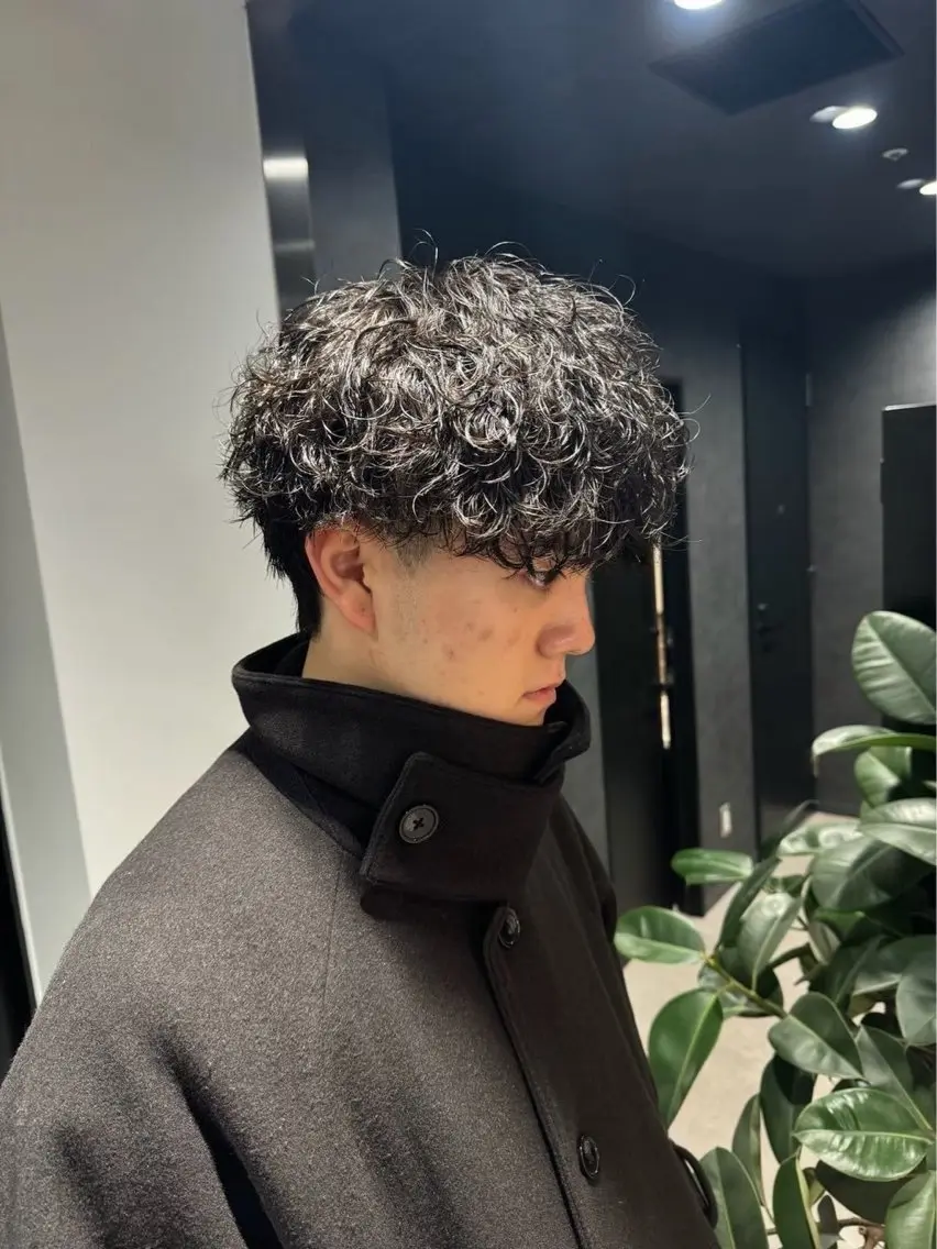 メンズ カット パーマ メンズ特化/ツイスパ /波巻き/大塩恭平のヘアスタイル